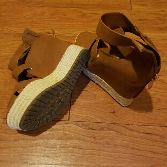 BCBGeration heels - Picture 2 of 3