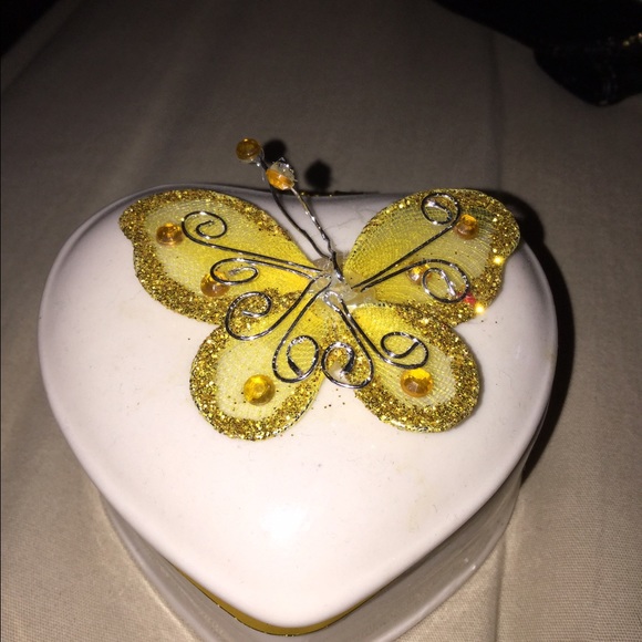 Heart shaped jewlery box