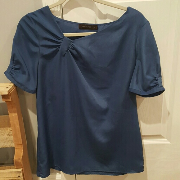 Blouse - Picture 2 of 3