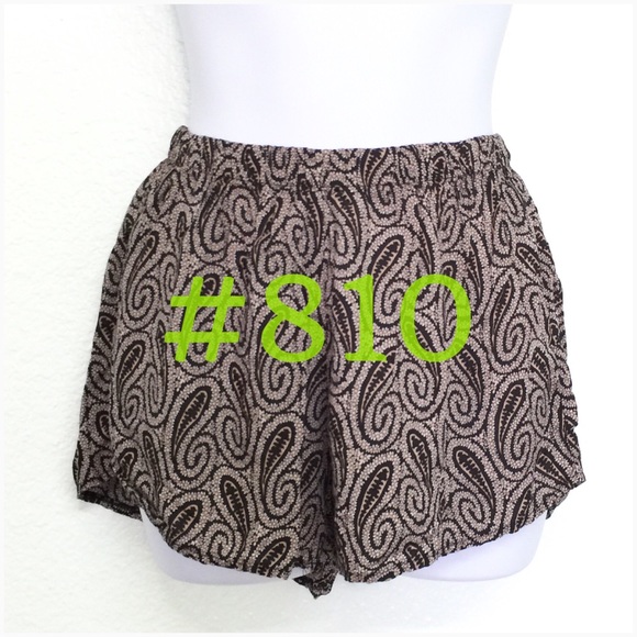 Brandy Melville Brown Paisley Short NWT