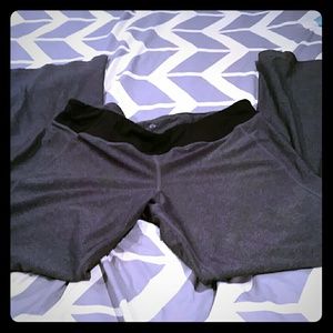 Gre/black yoga pants