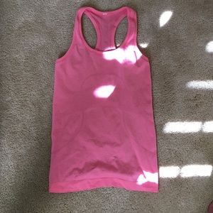 LULU TANK TOP//TRADED