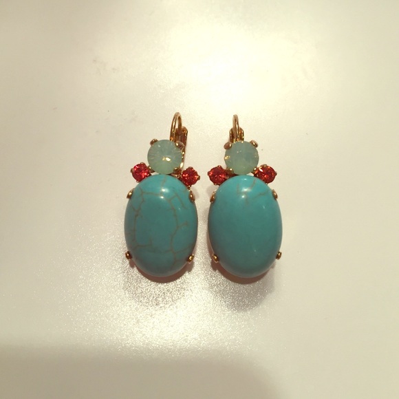 Cute turquoise earrings!