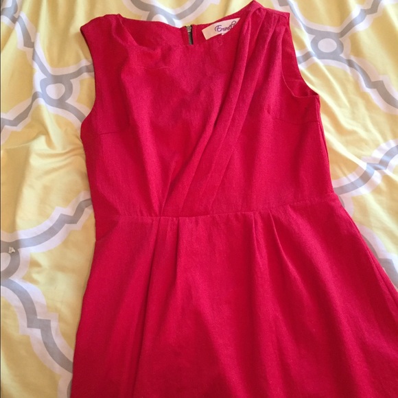 Super cute red dress! Perfect for any season!