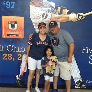 Meet your Posher, Alma