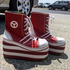 SOLD1990s YOSUKE USA Sneaker Platforms 🍒✌🏻️