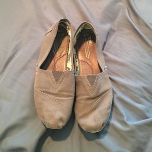 Toms shoes