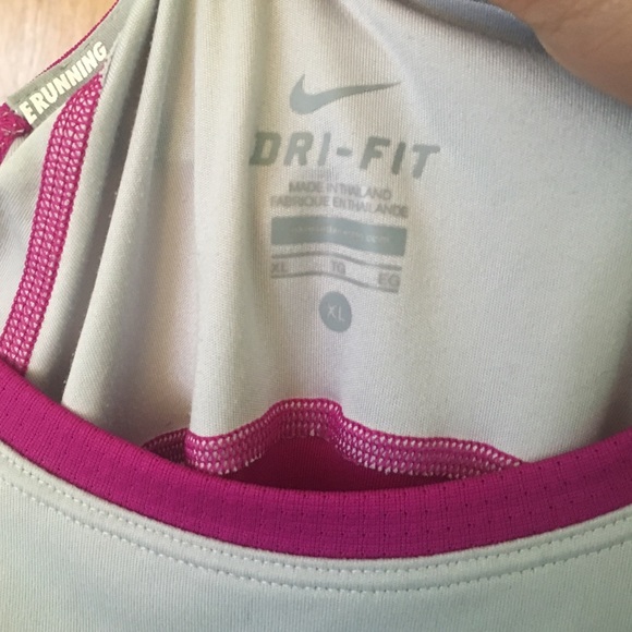 Nike Running Shirt - Picture 4 of 4