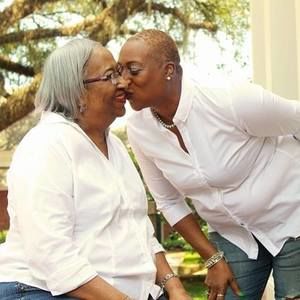 Meet your Posher, Rolanda