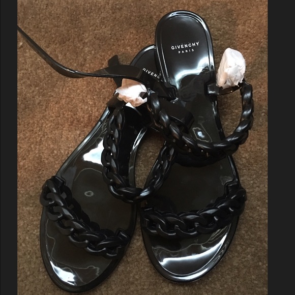 Givenchy sandals ⛔️bundled for _luxuryiam_⛔️