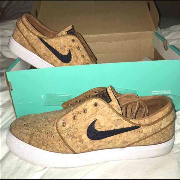 New nike cork
