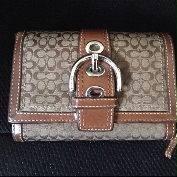 Coach wallet - Picture 1 of 2