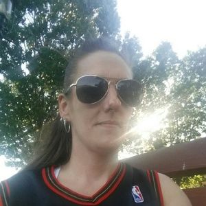 Meet your Posher, Stacie