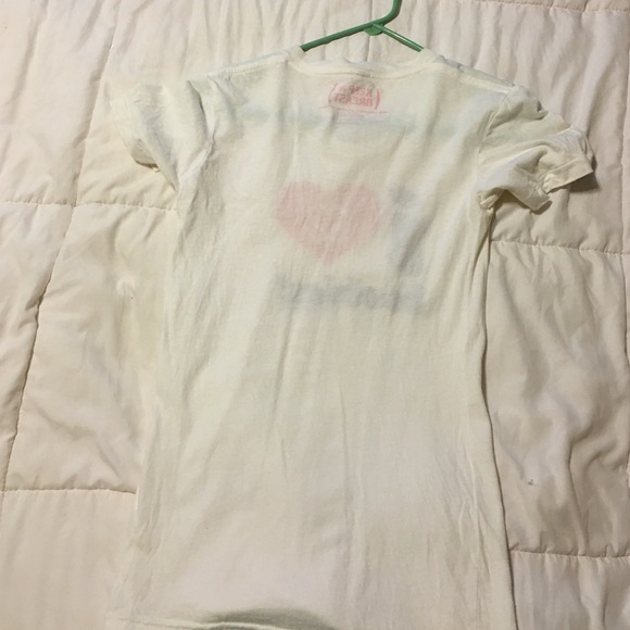 "I ❤️ boobies" keep a breast tee! - Picture 2 of 2