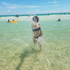 Meet your Posher, Allena