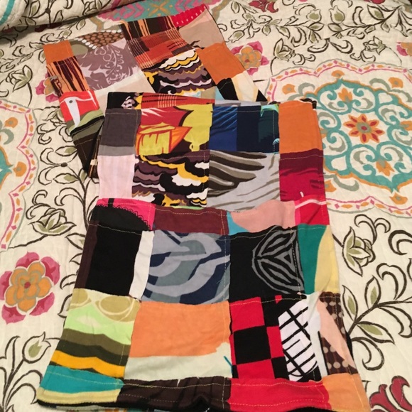 Animaten Closet Patchwork Pocketed Scarf