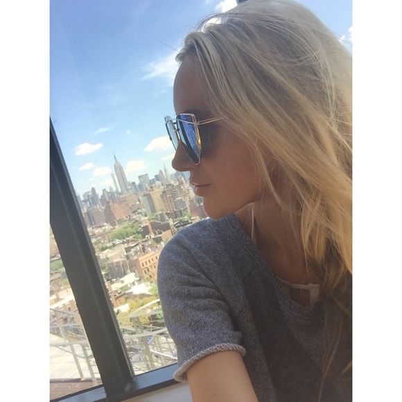 SoldOut11thStreet - Picture 3 of 4