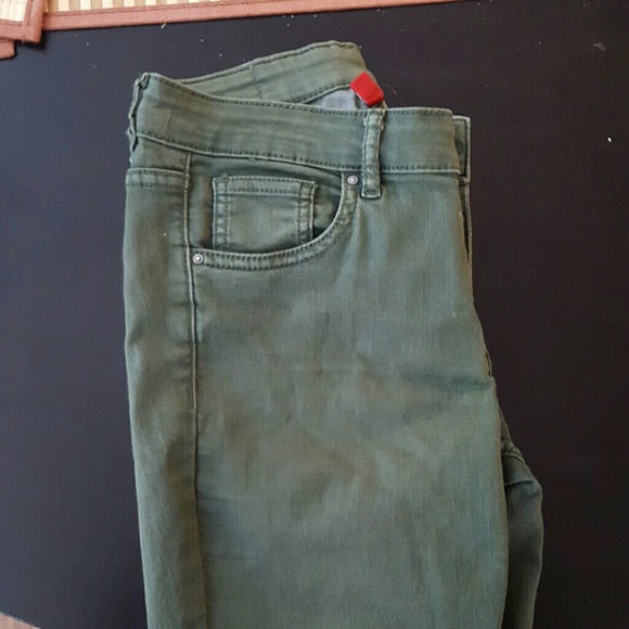 Jeans - Picture 2 of 3