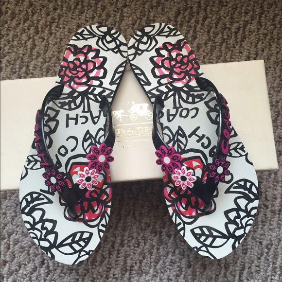 Coach Kerrie Jelly Flip Flop NWOT
Q617 Size 5