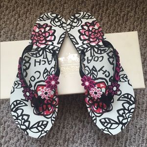 Coach Kerrie Jelly Flip Flop NWOT
Q617 Size 5