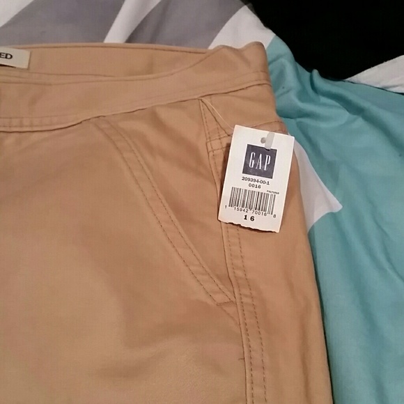 Cropped khakis - Picture 2 of 3