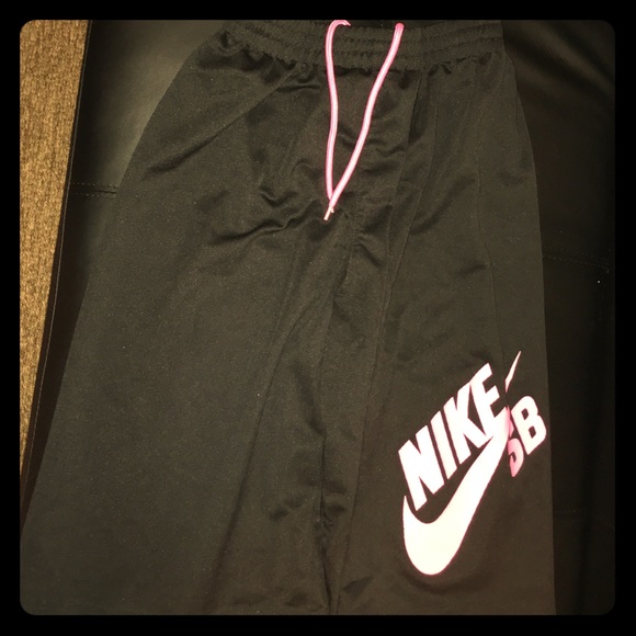 Nike shorts💕😍