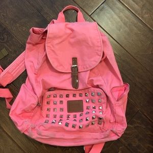 VS pink backpack