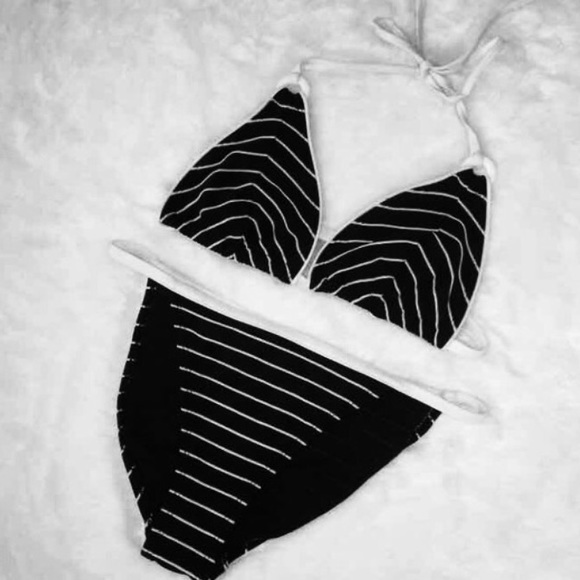 Victoria's Secret Other - 🌟CLEARANCE🌟Victoria's Secret Bikini Size Medium