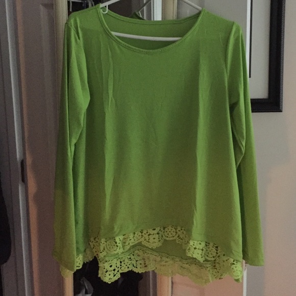 Long sleeve sexy t shirt top with lace detail. - Picture 2 of 4