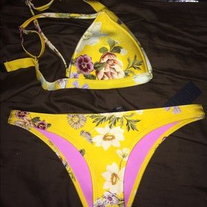 Delilah triangl suite BRAND NEW WITH TAGS