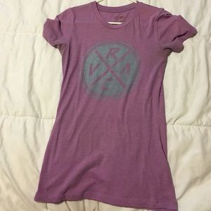 Woman's rvca tee