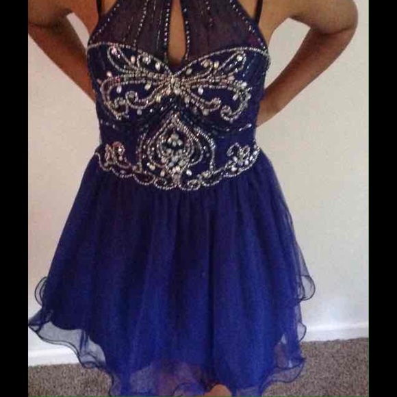 Dress - Picture 2 of 2
