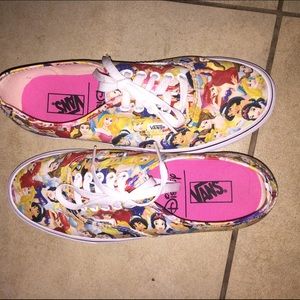 Brand new Disney princess vans size 9!