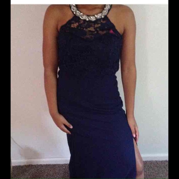 Dress - Picture 3 of 4
