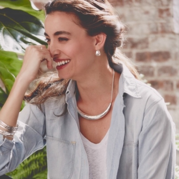 Chloe + Isabel Jewelry - Chloe + Isabel La Lune Sculpted Collar Necklace