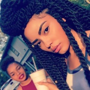 Meet your Posher, Hope