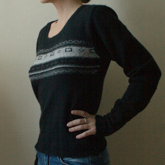 Retrosport Alpine Sweater - Picture 2 of 3