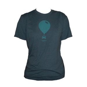 T-shirt with a car on a balloon.