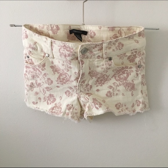 Denim rose shorts
