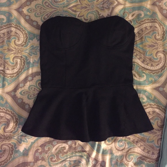 Timely Road Black Sleeveless Flare Top
