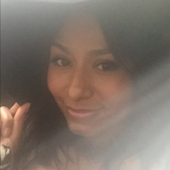 Meet your Posher, Guadalupe