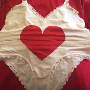 Heart Set by Victoria's Secret L
