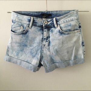 HIGH-WASTED denim shorts