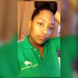 Meet your Posher, Kayla