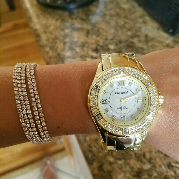 Gold and stone studded watch - Picture 1 of 2