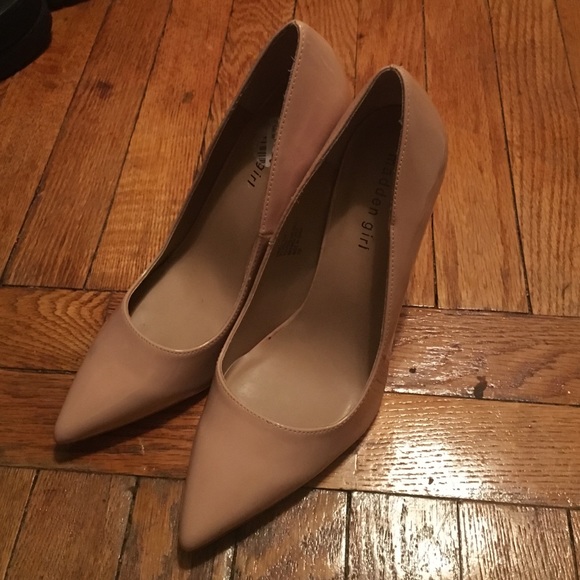 Never worn MaddenGirl nude pink Heels!