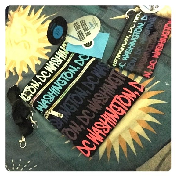 Robin Ruth Original Bag & Coin Purse!! NWT!! β€οΈ - Picture 1 of 4