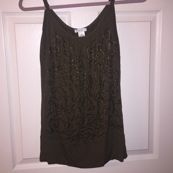 Cute army green cache top