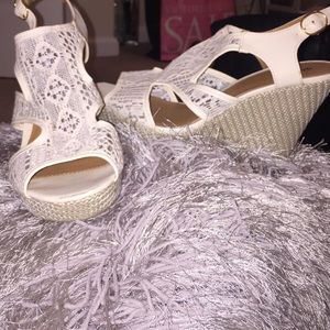 Lace wedges
