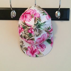 🌺Floral Flat Brim Hat🌺